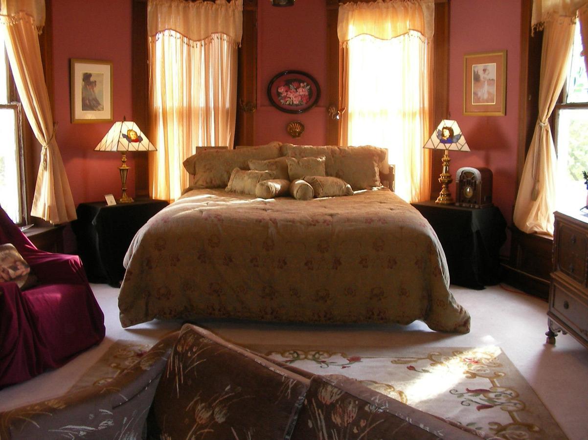 Riverview Mansion Hotel Golconda Номер фото
